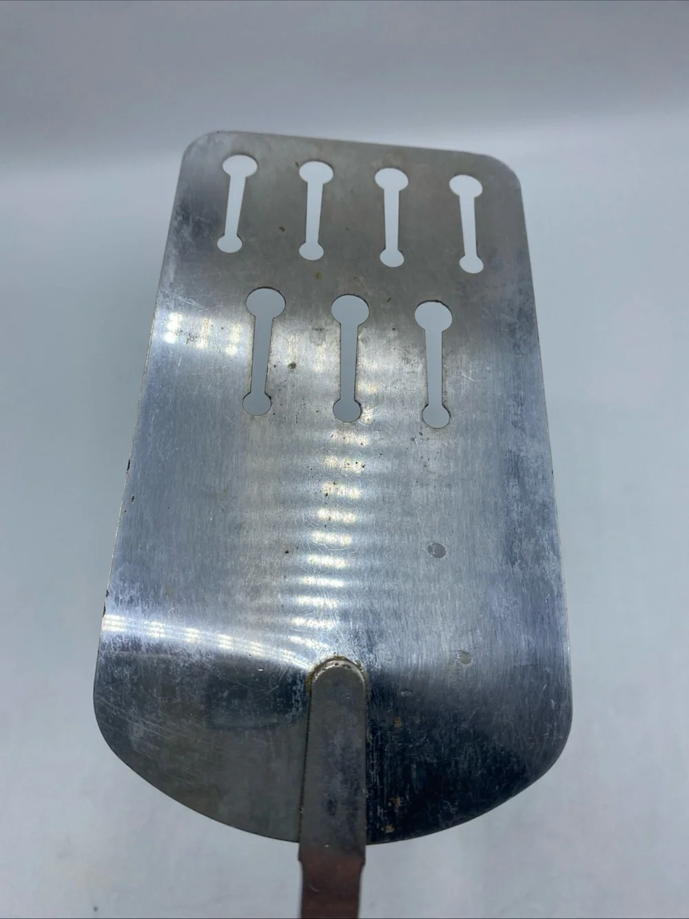 Vintage Ekco Short Keyhole Slotted Spatula Turner Black Nylon Handle 9-1/2